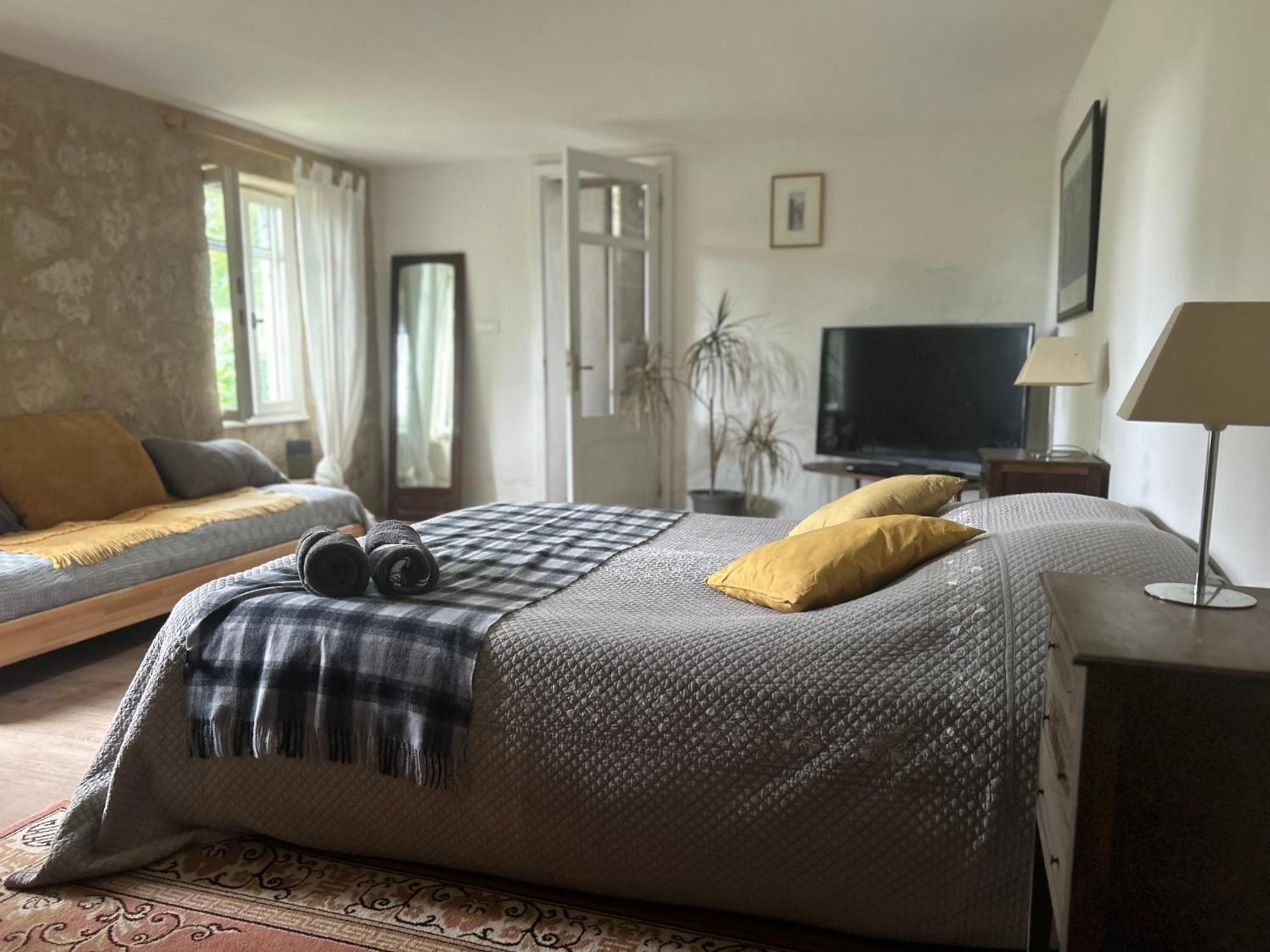 Bed and Breakfast Pedauge Moncrabeau Exteriér fotografie